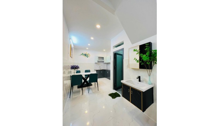 Bán Nhà Phan Văn Trị 35m2, 2PN, Khu CityLand Chỉ Nhỉnh 4 Tỉ